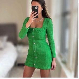 Nwt green ZARA textured weave green dress. Size small.